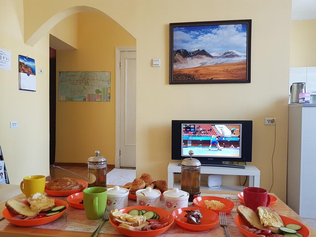 Vast Mongolia Tour & Hostel Oelan-bator Buitenkant foto