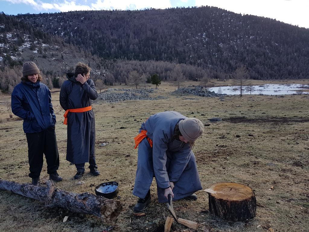 Vast Mongolia Tour & Hostel Oelan-bator Buitenkant foto
