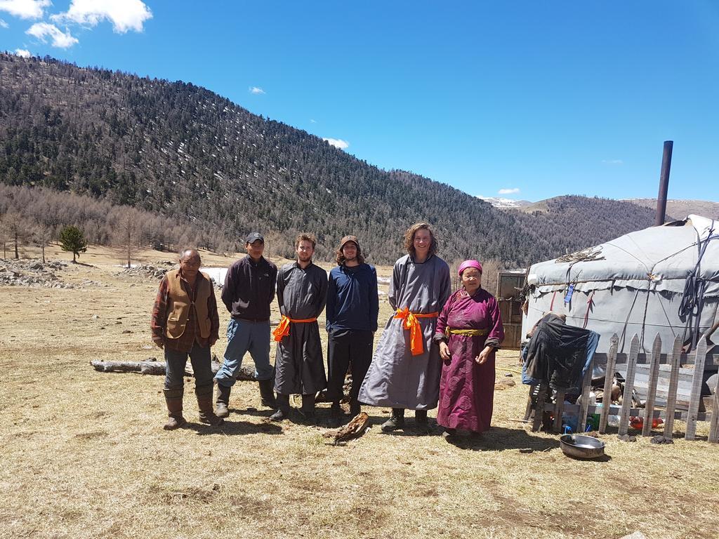 Vast Mongolia Tour & Hostel Oelan-bator Buitenkant foto